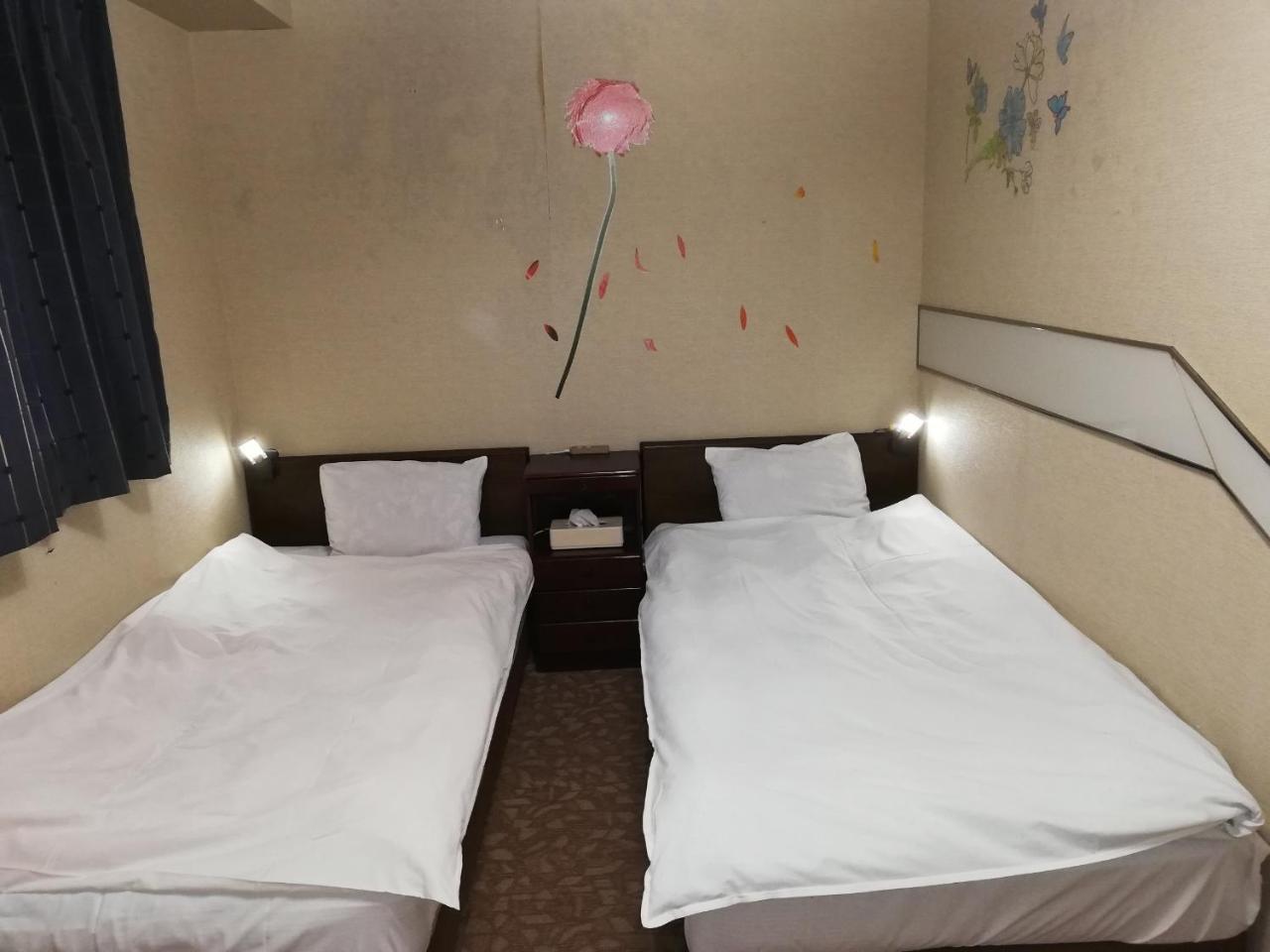 Family & Bakpak Tokyo Hostel Eksteriør billede